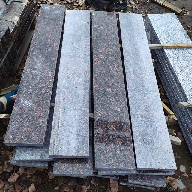 порог из гранита