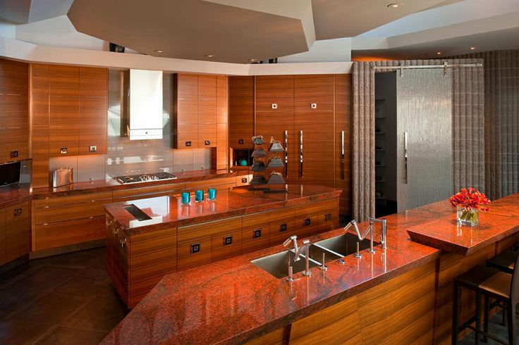 столешница из красного гранита